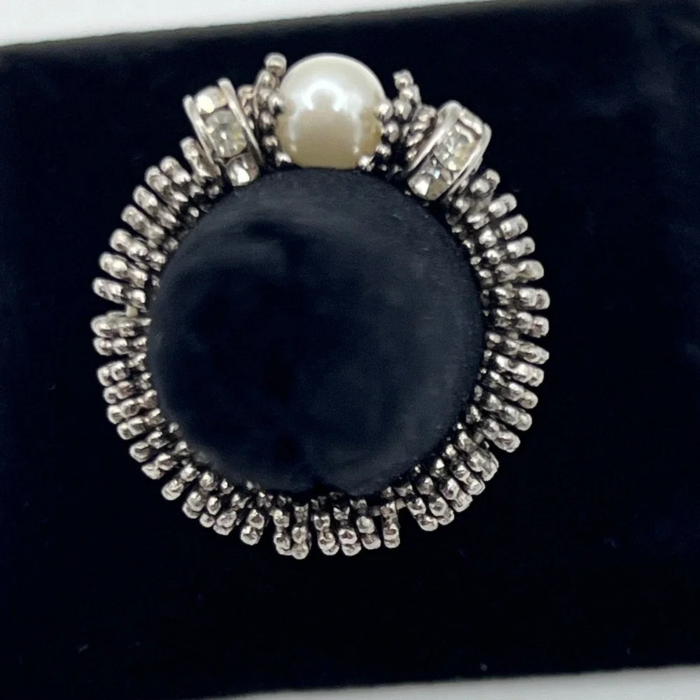 Cindy David Designs Stretch Ring Sz 5+ Silver Excellent Swarovski Pearl Bali